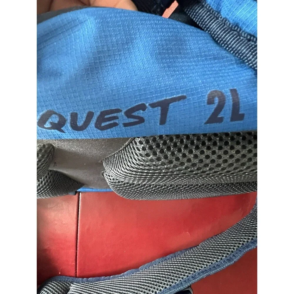 Quest 2L Hydration Pack Backpack Bag Blue Hiking No Bladder